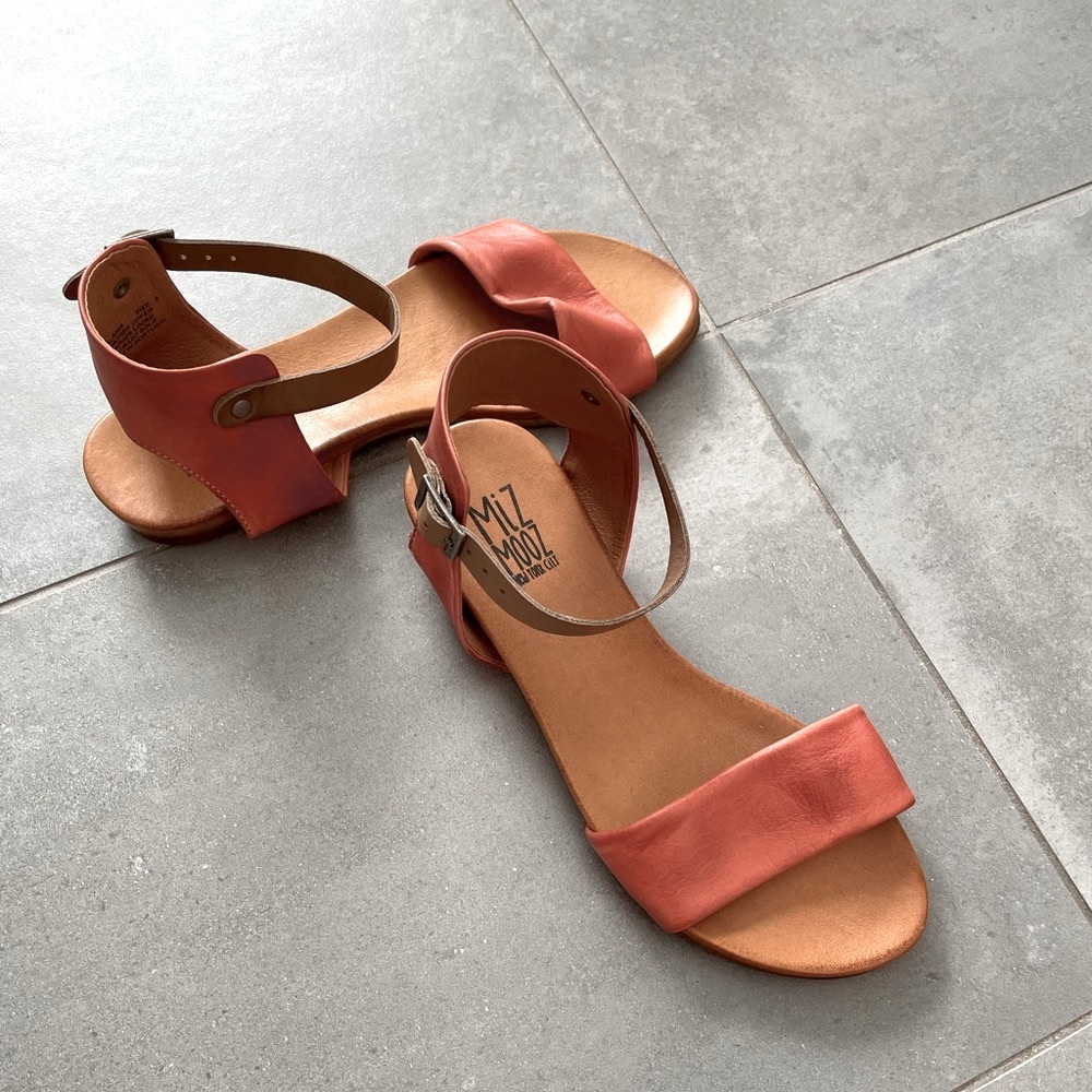 *BRAND NEW* Miz Mooz Terracota and taupe sandals